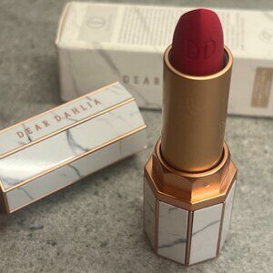 NIP Dear Dahlia Matte Lipstick in GWEN (M10B) Cruelty Free Vegan High Pigment